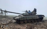 [ẢNH] ‘Cua thép’ T-72 'bị lột mai' khi trúng đòn hiểm từ UAV chiến đấu Iran
