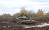 [ẢNH] ‘Cua thép’ T-72 'bị lột mai' khi trúng đòn hiểm từ UAV chiến đấu Iran