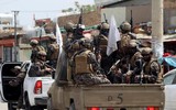 [ẢNH] Bị phe kháng chiến chặn 'yết hầu', 8.000 tay súng Taliban nguy cấp tại Panjshir