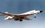 [ẢNH] Đối thủ lo lắng khi Mỹ mạnh tay loại biên 17 'pháo đài bay' B-1 Lancer?