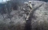 [ẢNH] Xuất hiện đội lính bắn tỉa bí ẩn trang bị toàn đồ NATO tại miền Đông Ukraine