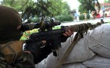[ẢNH] Ukraine tố lính bắn tỉa Nga tới Donbass, Moscow phủ nhận hoàn toàn