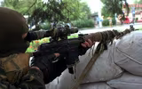 [ẢNH] Ukraine tố lính bắn tỉa Nga tới Donbass, Moscow phủ nhận hoàn toàn