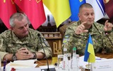 [ẢNH] Tổng Tư lệnh quân đội Ukraine ra chỉ thị ‘đánh trả không cần xin phép’ tại Donbass
