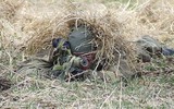 [ẢNH] Ukraine điều toàn bộ đơn vị chống bắn tỉa tới chiến trường miền Đông