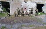 [ẢNH] Ukraine điều toàn bộ đơn vị chống bắn tỉa tới chiến trường miền Đông
