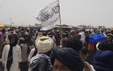 [ẢNH] Taliban tấn công dữ dội đại bản doanh của 'kẻ thù không đội trời chung' IS-K