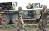 [ẢNH] Ukraine đưa 'vũ khí mạnh sau bom hạt nhân' tới sát chiến tuyến miền Đông