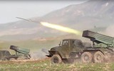 [ẢNH] Ukraine đưa 'vũ khí mạnh sau bom hạt nhân' tới sát chiến tuyến miền Đông