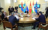 [ẢNH] Chỉ cần Taliban đặt 1 chân sang Tajikistan, 'hỏa thần' BM-27 Nga sẽ lập tức thiêu rụi