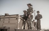 [ẢNH] Vụ lính Mỹ đổi thuốc lá lấy xe bán tải gắn súng máy Nga đề bảo vệ sân bay Kabul