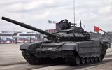 [ẢNH] Siêu tăng T-72B3M Nga tới sát biên giới, NATO bắt đầu lo lắng