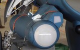Tiêm kích Nhật Bản bị bật tung kính buồng lái khi lao lên chặn ‘máy bay nghi vấn‘