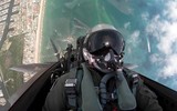 Sai sót trong lau rửa khiến tiêm kích F-22 Raptor Mỹ lao xuống đất cháy rụi