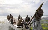 Bi hài chuyện cướp biển Somalia cướp nhầm tàu chiến Mỹ