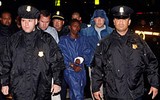 Bi hài chuyện cướp biển Somalia cướp nhầm tàu chiến Mỹ