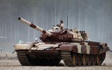 Xe tăng ly khai Ukraine rầm rập áp sát phòng tuyến quân chính phủ