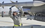 Gần 300 tên lửa sát thủ AIM-120 của Mỹ đổ về Trung Đông