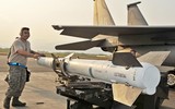 Gần 300 tên lửa sát thủ AIM-120 của Mỹ đổ về Trung Đông
