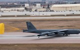 B-52 Mỹ thị uy Nga trong bối cảnh chiến sự Ukraine leo thang