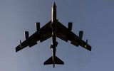 B-52 Mỹ thị uy Nga trong bối cảnh chiến sự Ukraine leo thang