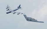B-52 Mỹ thị uy Nga trong bối cảnh chiến sự Ukraine leo thang
