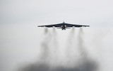 B-52 Mỹ thị uy Nga trong bối cảnh chiến sự Ukraine leo thang