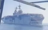 Trực thăng SH-3 Sea King Iran vừa đột nhiên áp sát tàu đổ bộ USS Essex Mỹ