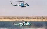 Trực thăng SH-3 Sea King Iran vừa đột nhiên áp sát tàu đổ bộ USS Essex Mỹ