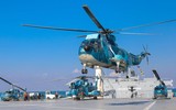 Trực thăng SH-3 Sea King Iran vừa đột nhiên áp sát tàu đổ bộ USS Essex Mỹ