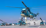 Trực thăng SH-3 Sea King Iran vừa đột nhiên áp sát tàu đổ bộ USS Essex Mỹ