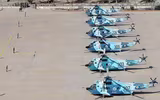 Trực thăng SH-3 Sea King Iran vừa đột nhiên áp sát tàu đổ bộ USS Essex Mỹ