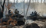 Binh đoàn xe tăng T-64 Ukraine âm thầm áp sát, miền Đông đột ngột căng thẳng