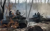 Binh đoàn xe tăng T-64 Ukraine âm thầm áp sát, miền Đông đột ngột căng thẳng
