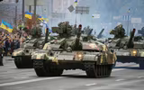 Binh đoàn xe tăng T-64 Ukraine âm thầm áp sát, miền Đông đột ngột căng thẳng