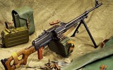 Súng máy huyền thoại PKM Liên Xô theo chân lính Nga tới Bắc Cực