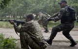 Ukraine triển khai quân số cực lớn áp sát phe ly khai miền Đông