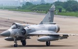 Chiến đấu cơ Mirage-2000 Ấn Độ bị trộm mất bánh, sự cố hi hữu đến ngỡ ngàng