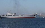 Chiến hạm Ukraine áp sát bán đảo Crimea khiến hải quân Nga báo động