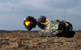Siêu pháo tự hành 2S19 Msta-S của Nga rầm rập áp sát biên giới Ukraine