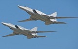 Máy bay ném bom hạt nhân Nga tuần tra bầu trời Belarus giữa cằng thẳng với Ukraine