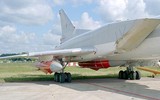 Máy bay ném bom hạt nhân Nga tuần tra bầu trời Belarus giữa cằng thẳng với Ukraine