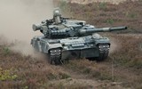 Xe tăng T-80BV Ukraine áp sát biên giới Nga ở khoảng cách chỉ 2km