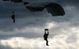 Nga lập thêm trung đoàn đổ bộ đường không sát Ukraine