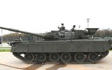 Xe tăng T-80BV Ukraine áp sát biên giới Nga ở khoảng cách chỉ 2km