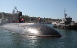 Tàu ngầm Kilo 636 nhỏ bé của Nga khiến tàu sân bay hạt nhân Mỹ phải đổi hướng