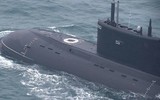 Tàu ngầm Kilo 636 nhỏ bé của Nga khiến tàu sân bay hạt nhân Mỹ phải đổi hướng