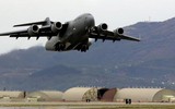 Vận tải cơ khổng lồ C-17 của Anh đem tên lửa chống tăng tới Ukraine