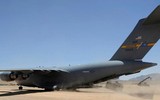 Vận tải cơ khổng lồ C-17 của Anh đem tên lửa chống tăng tới Ukraine