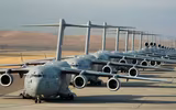 Vận tải cơ khổng lồ C-17 của Anh đem tên lửa chống tăng tới Ukraine